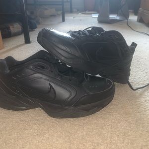 Nike Black Air Monarchs
